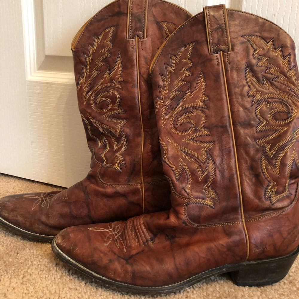Men’s Justin Cowboy Boots